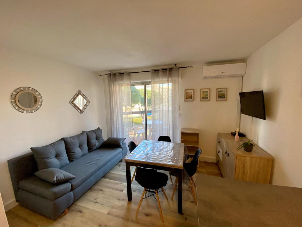 Studio En Bord De Marina Canet Exterior foto